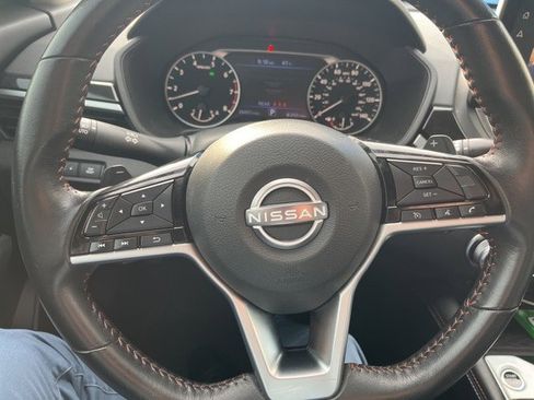 Used 2024 Nissan Altima 2.5 SR w/ SR Premium Package image 36