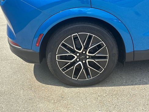 New 2025 Ford Mustang Mach-E Premium image 39