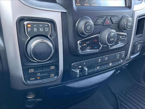 Used 2017 RAM 1500 Big Horn AWD/4WD image 31