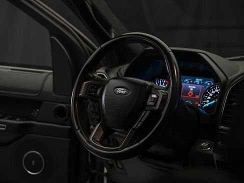 Used 2021 Ford Expedition Limited AWD/4WD image 16