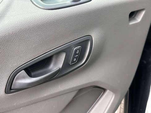 Used 2022 Ford Transit 350 XLT image 17