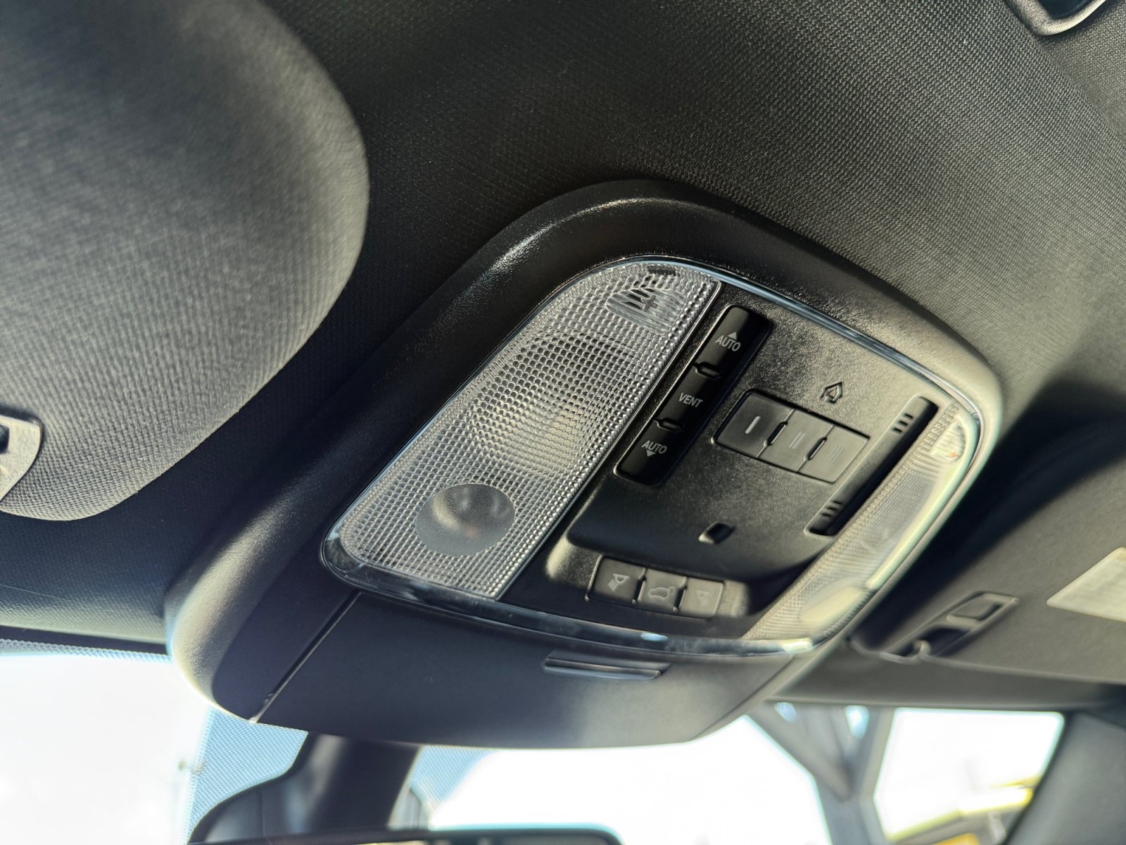 Used 2019 Jeep Grand Cherokee Limited RWD image 16