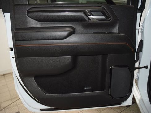 Used 2024 GMC Sierra 2500 AT4 w/ AT4 Preferred Package image 50