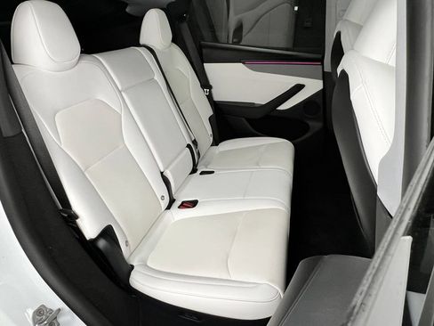 Used 2026 Tesla Model Y Long Range RWD image 20