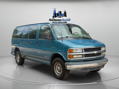 Used 1998 Chevrolet Express 2500 Passenger w/ Preferred Equipment Group