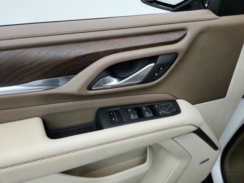 Used 2022 GMC Yukon XL Denali image 22