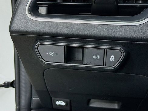 Used 2025 Kia K4 EX image 10