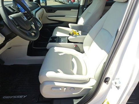 New 2026 Honda Odyssey EX-L image 15