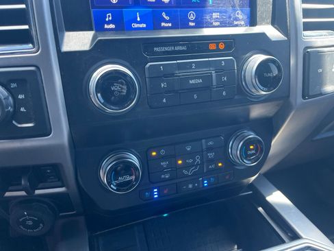 Used 2021 Ford F250 Platinum w/ FX4 Off-Road Package AWD/4WD image 15