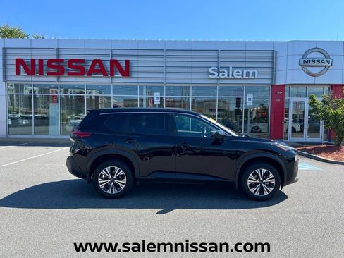 Used 2023 Nissan Rogue SV AWD/4WD image 8