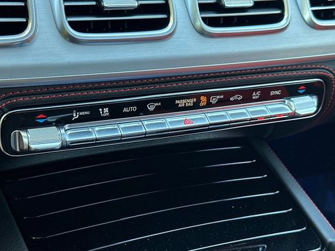 Certified 2025 Mercedes-Benz GLE 53 AMG 4MATIC image 16