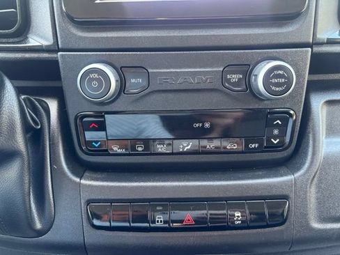 Used 2026 RAM ProMaster 2500 w/ Convenience Group FWD image 19