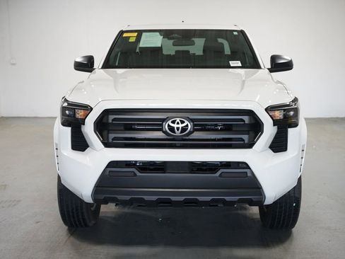 Used 2024 Toyota Tacoma SR image 2