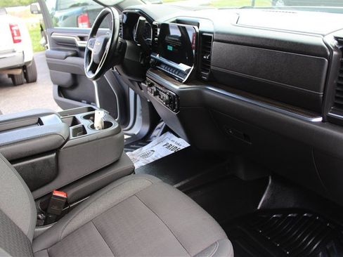 Used 2024 Chevrolet Silverado 2500 LT w/ Convenience Package AWD/4WD image 21