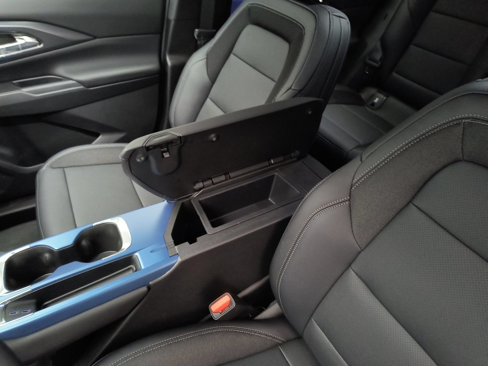 New 2026 Chevrolet Equinox EV LT FWD image 27