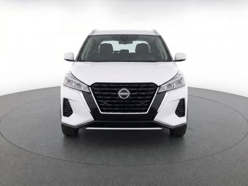 Used 2024 Nissan Kicks SV FWD image 10