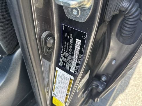 Used 2022 Toyota 4Runner SR5 RWD image 34