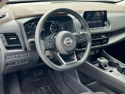Used 2023 Nissan Rogue SV AWD/4WD image 16