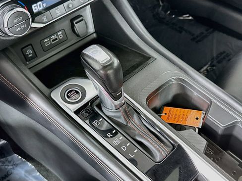 Used 2025 Nissan Sentra SR w/ SR Premium Package FWD image 17