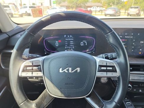 Used 2025 Kia Telluride S AWD/4WD image 24