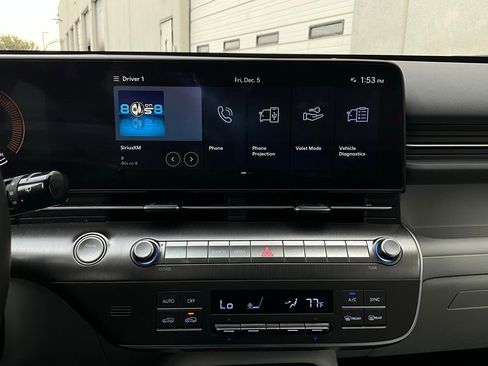 Used 2025 Hyundai Kona SEL image 27