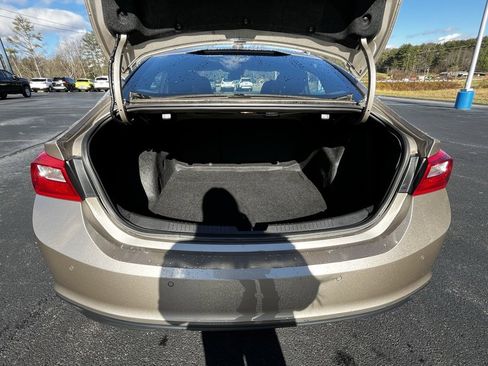 Used 2024 Chevrolet Malibu LT image 15