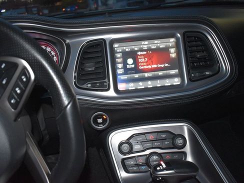 Used 2021 Dodge Challenger R/T Scat Pack image 31