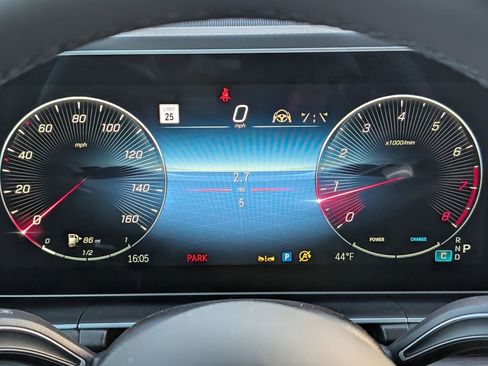 New 2026 Mercedes-Benz GLS 580 4MATIC image 14