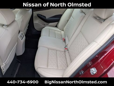 Used 2016 Nissan Maxima Platinum FWD image 25
