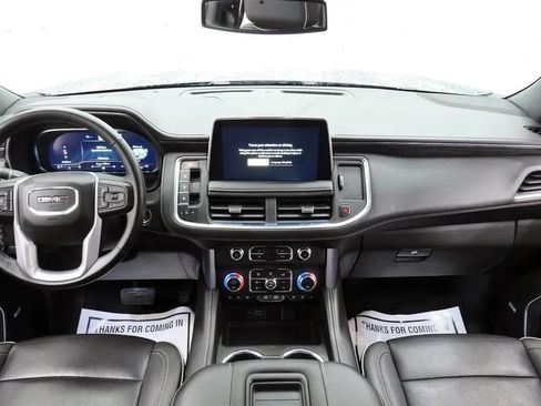 Used 2023 GMC Yukon XL SLT w/ SLT Luxury Package AWD/4WD image 19