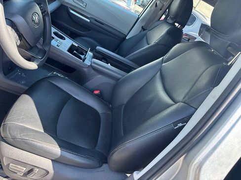 Used 2023 Toyota Sienna LE FWD image 19