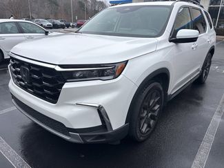 Used 2024 Honda Pilot Touring video 1