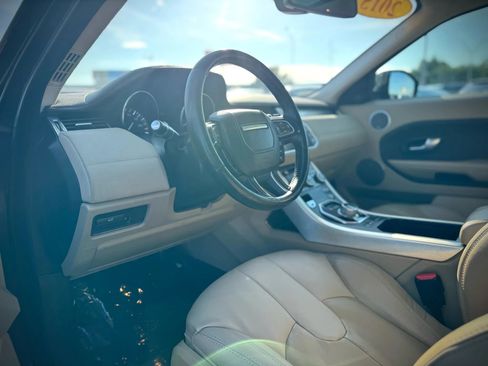 Used 2015 Land Rover Range Rover Evoque Pure Plus image 11