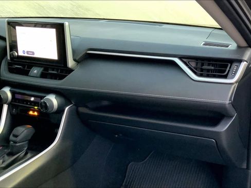 Used 2024 Toyota RAV4 LE image 18