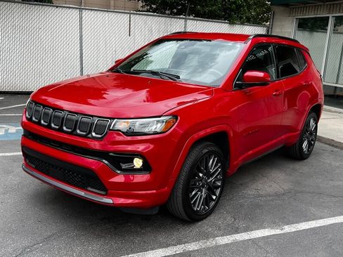 Used 2022 Jeep Compass Limited AWD/4WD image 3