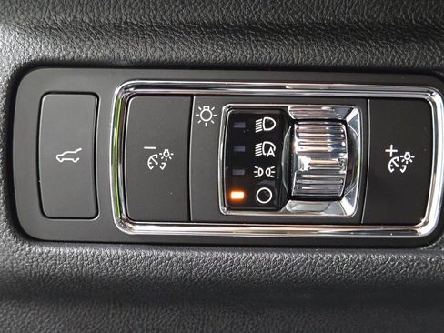 New 2026 Lincoln Corsair Premiere AWD/4WD image 24