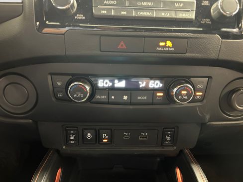 Used 2022 Nissan Frontier Pro-X RWD image 18