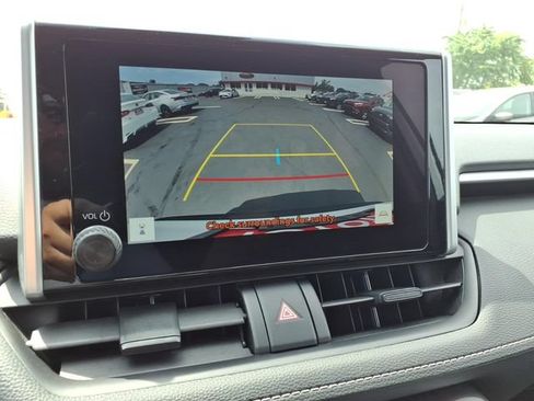 Certified 2025 Toyota RAV4 XLE AWD/4WD image 19