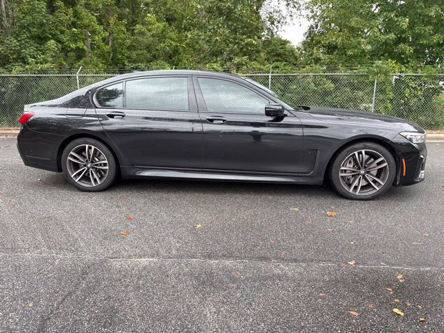 Certified 2022 BMW 750i xDrive w/ Executive Package AWD/4WD image 4