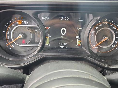 Used 2024 Jeep Wrangler Unlimited Sport AWD/4WD image 10