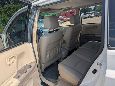 Used 2006 Toyota Highlander Limited AWD/4WD image 11
