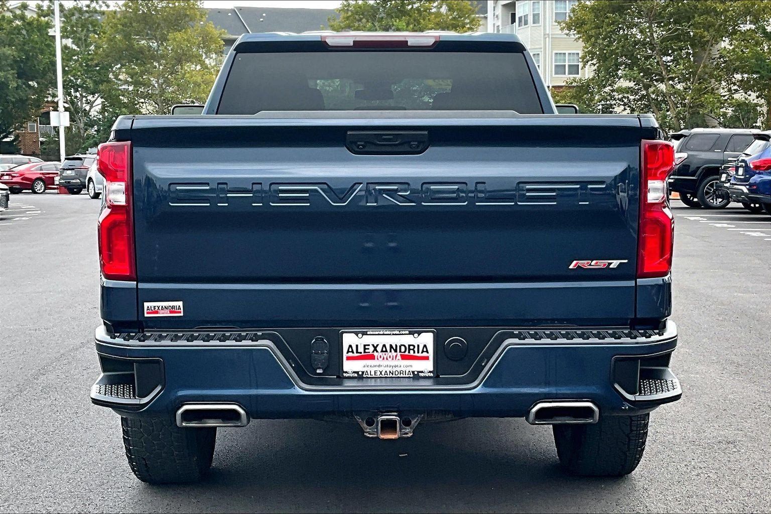 Used 2022 Chevrolet Silverado 1500 RST AWD/4WD image 3