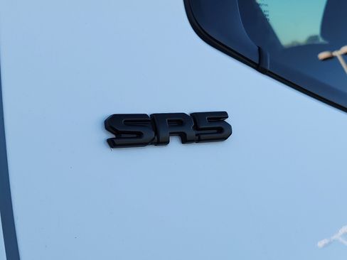 Used 2025 Toyota Tundra SR5 AWD/4WD image 10