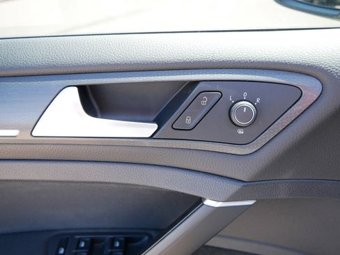 Used 2020 Volkswagen GTI S image 17