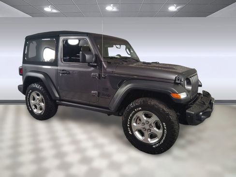 Used 2021 Jeep Wrangler Freedom Edition image 7