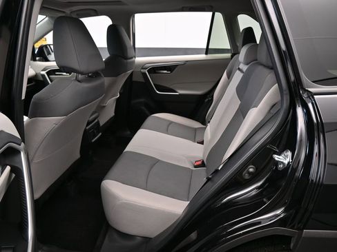 Used 2025 Toyota RAV4 XLE w/ Convenience Package FWD image 29