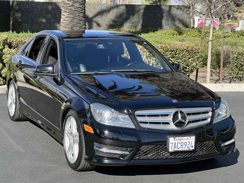 Used 2013 Mercedes-Benz C 250 Sedan image 20