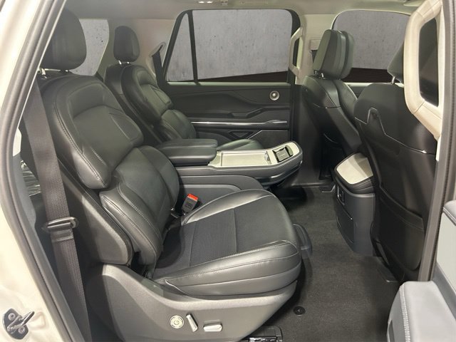New 2027 Lincoln Navigator L Reserve AWD/4WD image 20