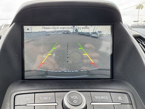 Used 2019 Ford Escape SE FWD image 17