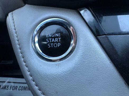 Used 2016 Toyota RAV4 Limited image 37